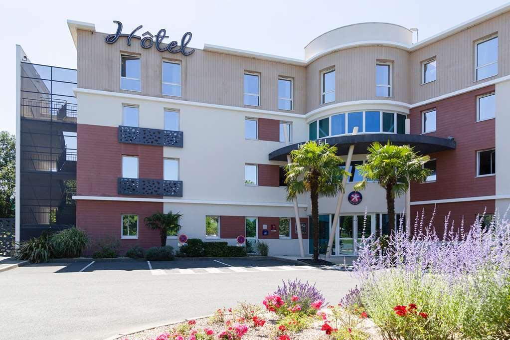 The Originals Boutique Hotel Restaurant Saint James, مونتايغو المظهر الخارجي الصورة