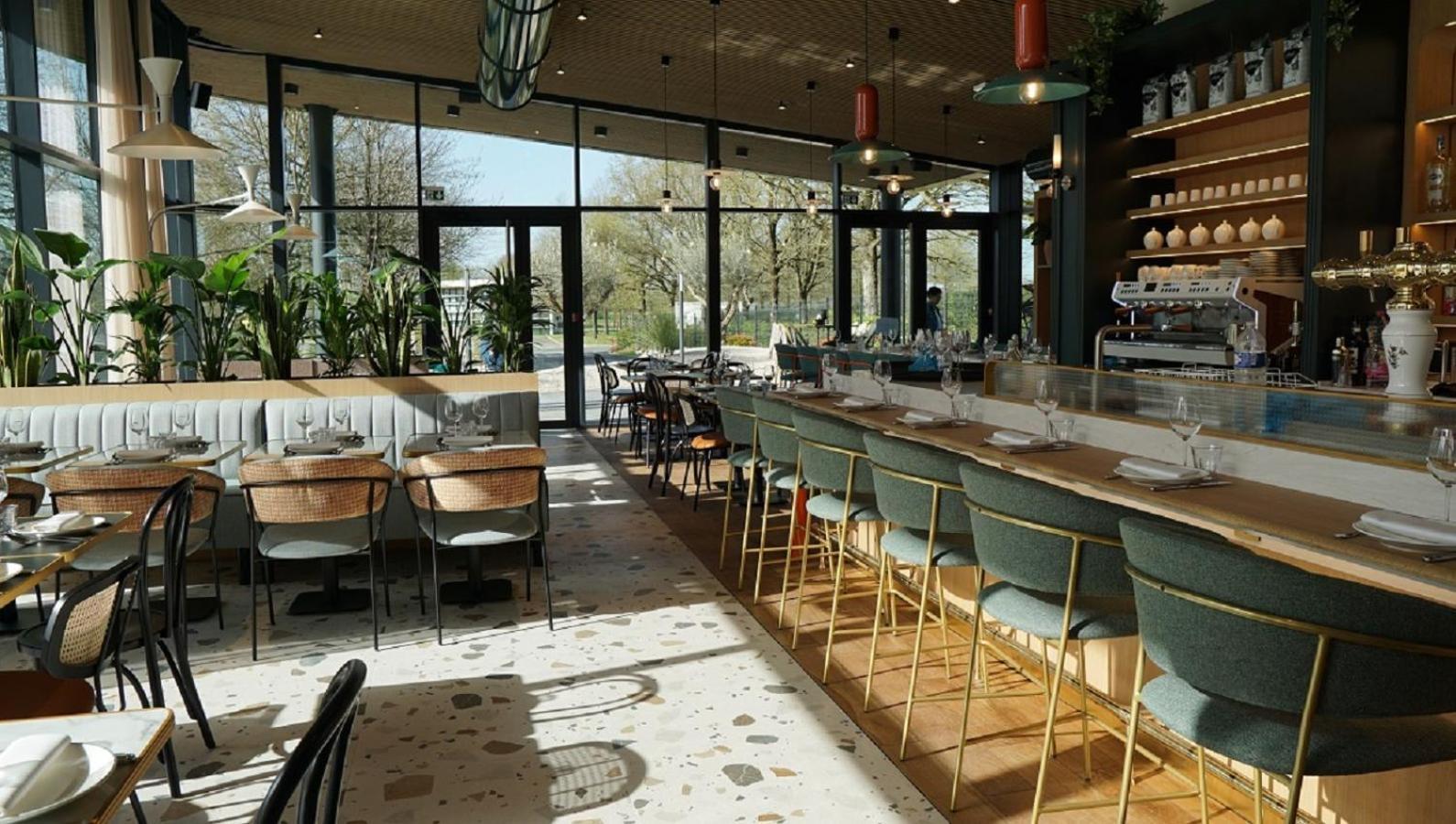 The Originals Boutique Hotel Restaurant Saint James, مونتايغو المظهر الخارجي الصورة